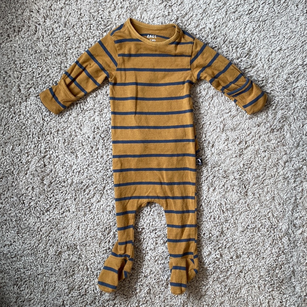 RAGS infant Romper 🤍